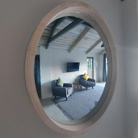 Lakeside Mountain Loft 외부 사진